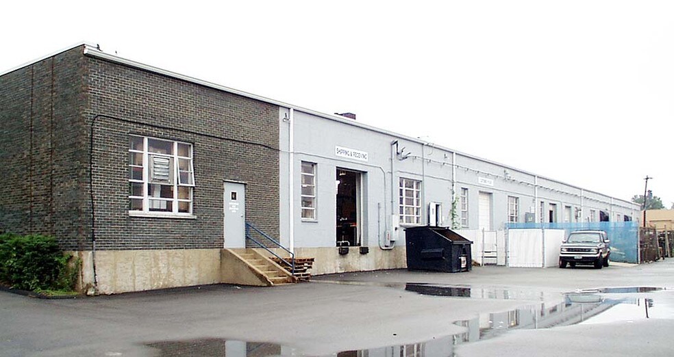 More Photos Of 11805-11821 Westline Industrial Dr, Maryland Heights Light Manufacturing For Sale