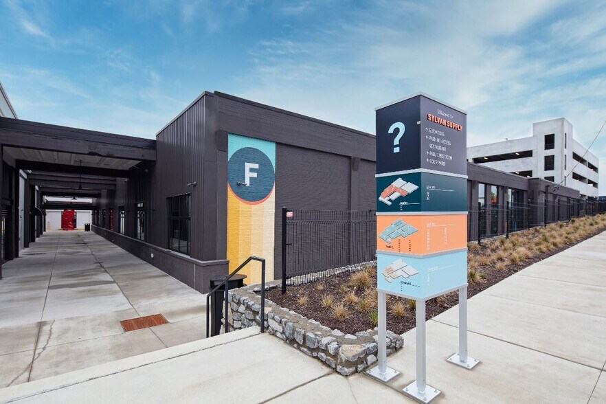 More Photos Of 4101 Charlotte Ave, Nashville Office For Sale