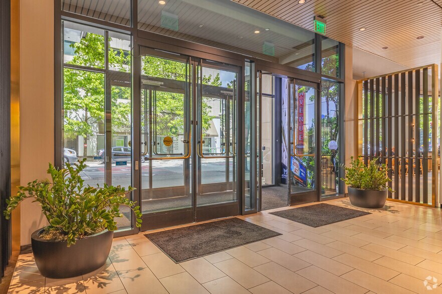 More Photos Of 425 Pike St, Seattle Office For Lease