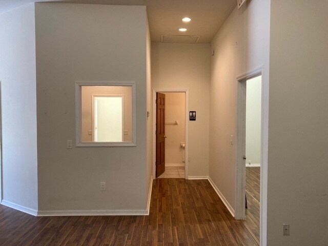 More Photos Of 2706 SE Santa Barbara Pl, Cape Coral Medical For Sale