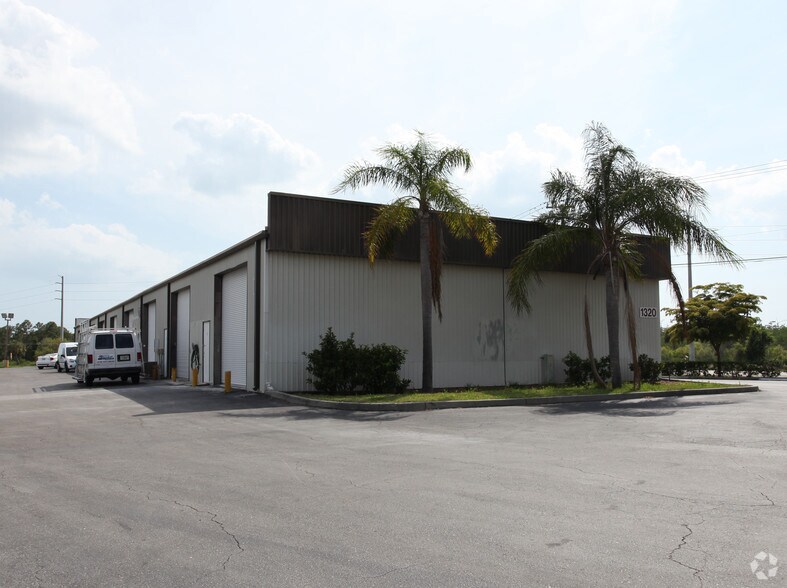 More Photos Of 1301 Rail Head Blvd, Naples Unknown For Lease