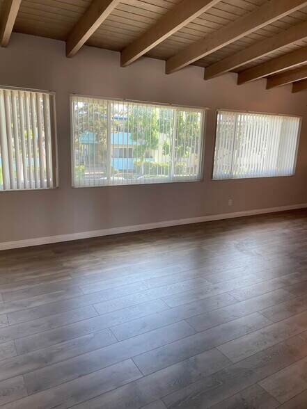 More Photos Of 523 Avenue G, Redondo Beach Apartments For Sale