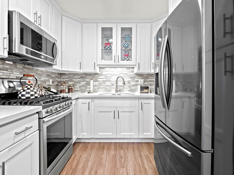 More Photos Of 350 W Wilson Ave, Glendale Apartments For Sale