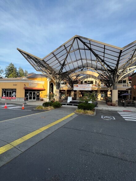 Primary Photo Of 15121 Main St, Mill Creek Restaurant For Sale