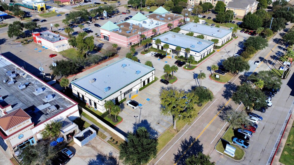 More Photos Of 1335 Space Park Dr, Houston Office For Lease