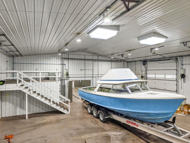 More Photos Of 1834 Outer Hwy 61 hwy, Moscow Mills Flex For Sale