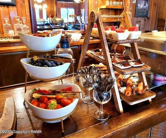 More Photos Of 2735 PA-390, Canadensis Hospitality For Sale