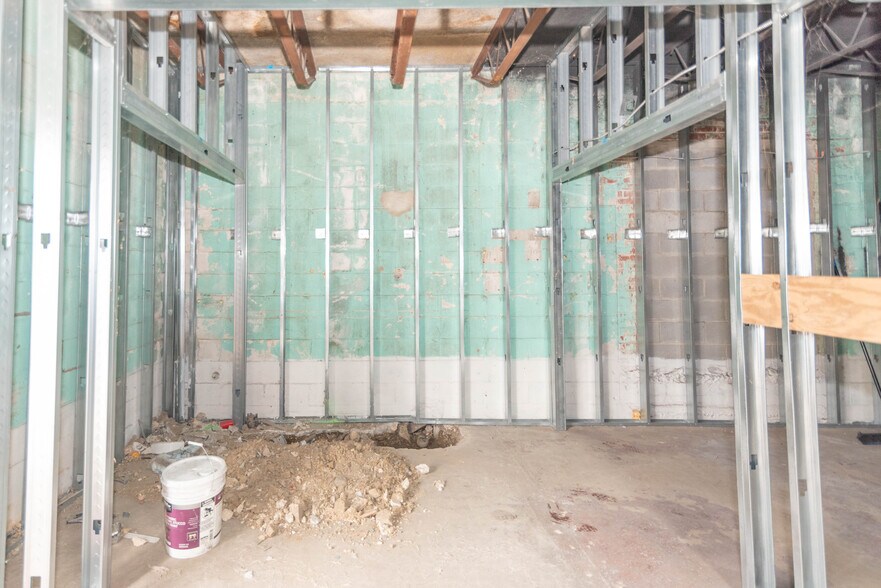 More Photos Of 2603 Baker St, Baltimore Religious Facility For Sale