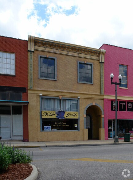 Primary Photo Of 911 Noble St, Anniston Storefront Retail Office For Sale