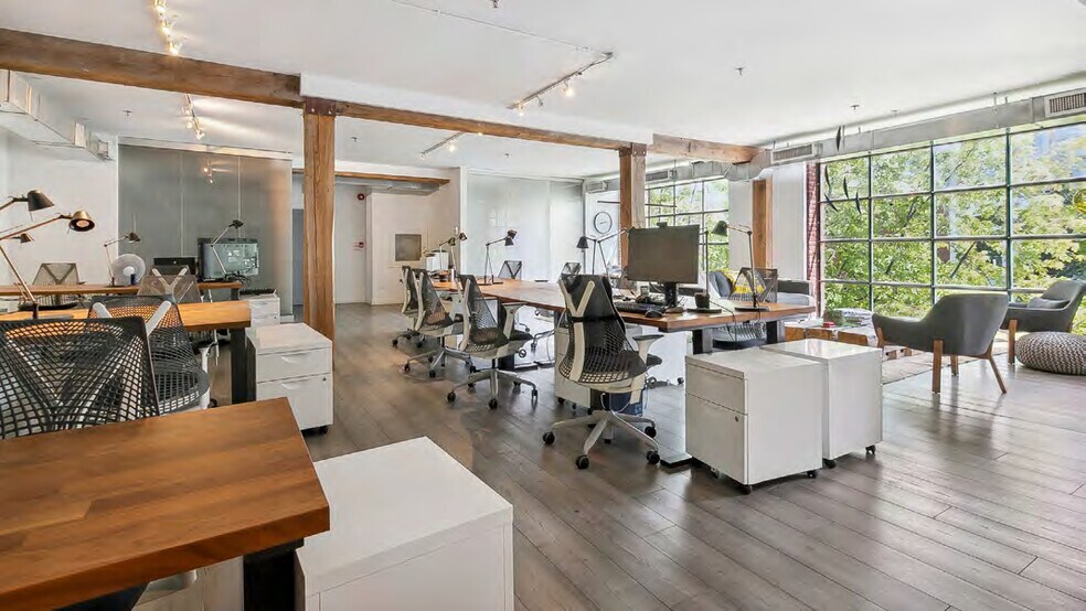 More Photos Of 32 Britain St, Toronto Office For Sale