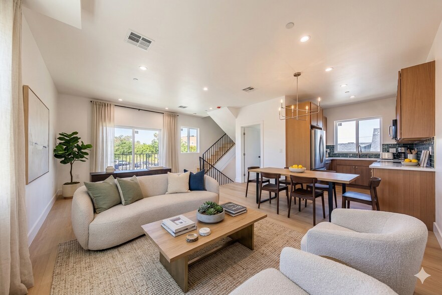 More Photos Of 2424 S West View St, Los Angeles Multifamily For Sale