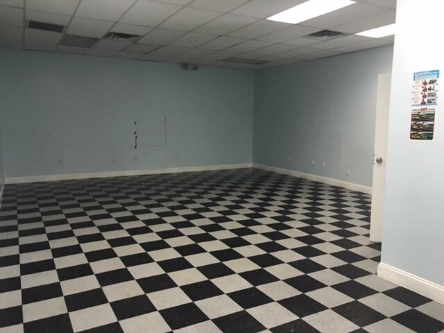 More Photos Of 647 Bryant Ave, Bronx Office Residential For Lease