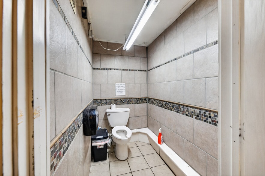 More Photos Of 12283 State Highway 39, Dibble Convenience Store For Sale