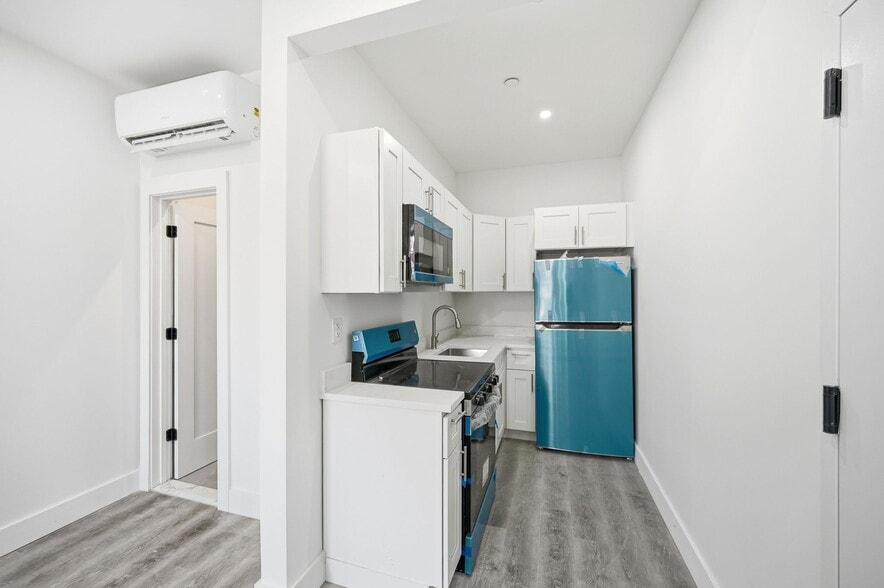 More Photos Of 2152 Muliner Ave, Bronx Apartments For Sale