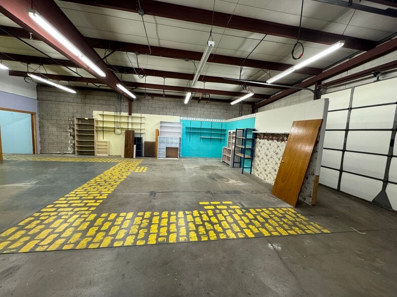 More Photos Of 2458 I 70 Business Loop, Grand Junction Service For Lease