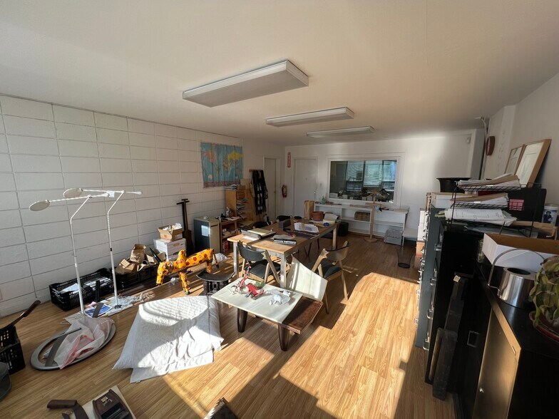 More Photos Of 1025 Harrison St, Berkeley Warehouse For Lease