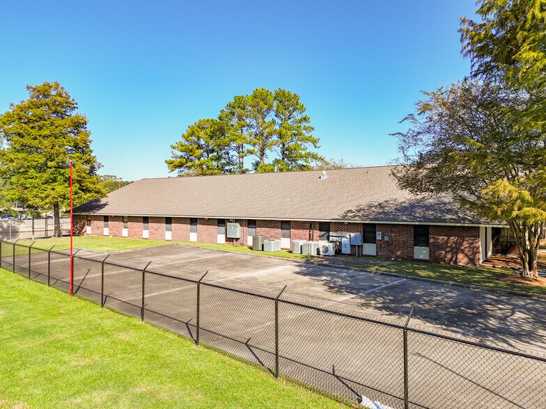 More Photos Of 2822 Oneal Ln, Baton Rouge Office For Lease