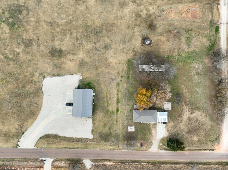 More Photos Of 1725 NE 16th St, Newcastle Warehouse For Sale