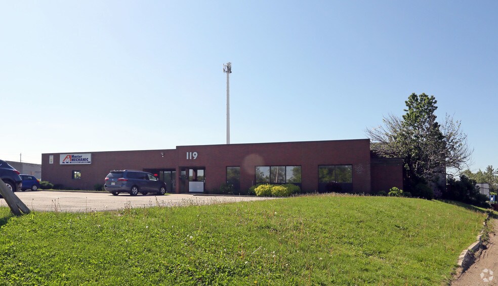More Photos Of 119 Pinebush Rd, Cambridge Warehouse For Lease