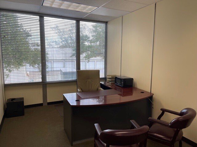 More Photos Of 6554 Florida Blvd, Baton Rouge Office For Lease
