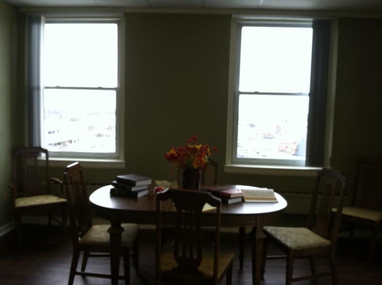 More Photos Of 404 N Main St, Oshkosh Office For Lease