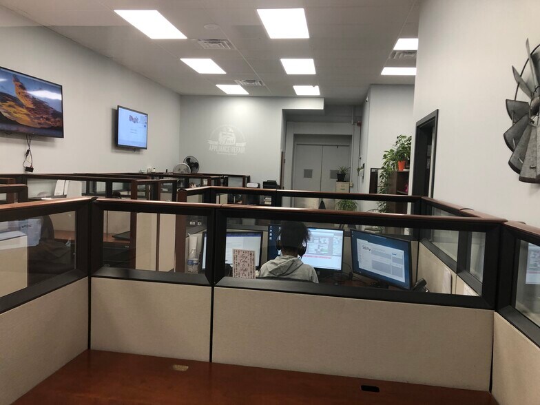 More Photos Of 2200 N 11th St, Reading Flex For Sale