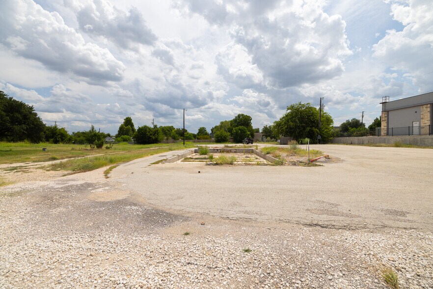More Photos Of 14011 W State Highway 29, Liberty Hill Land For Sale