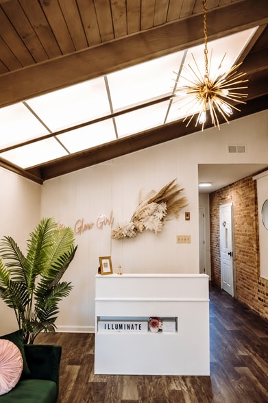 More Photos Of 509 S Market St, Frederick Freestanding For Sale