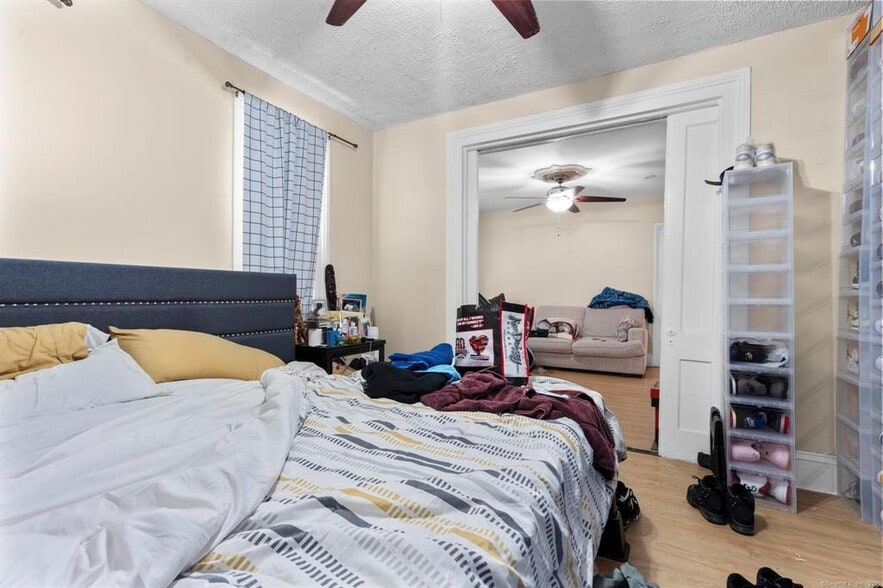 More Photos Of 39 Jane St, Bridgeport Apartments For Sale