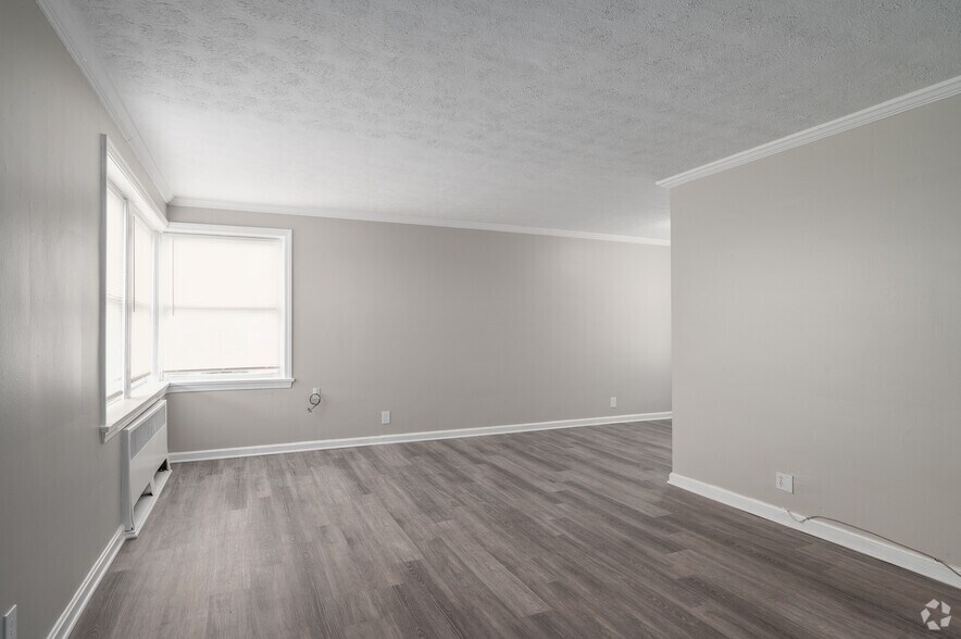 More Photos Of 12700 Shaker Blvd, Cleveland Apartments For Sale