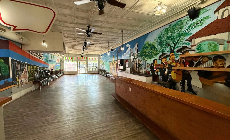 More Photos Of 123 N Main St, Fountain Inn Storefront For Sale