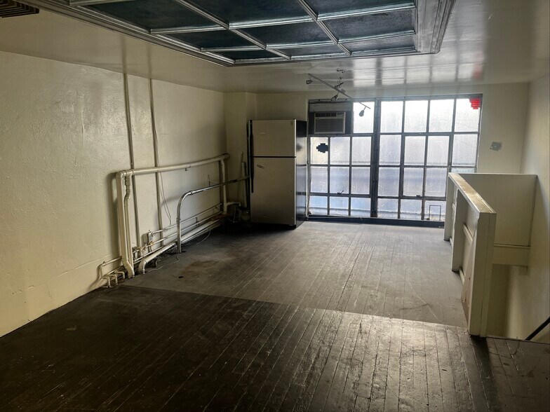 More Photos Of 443-453 E Colorado Blvd, Pasadena Storefront For Lease