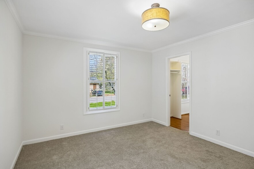 More Photos Of 1910 Redbud Ct, Franklin Multifamily For Sale