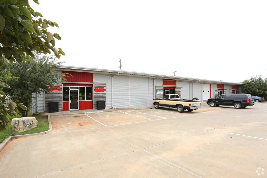 Primary Photo Of 44 NE 51st St, Oklahoma City Light Distribution For Lease