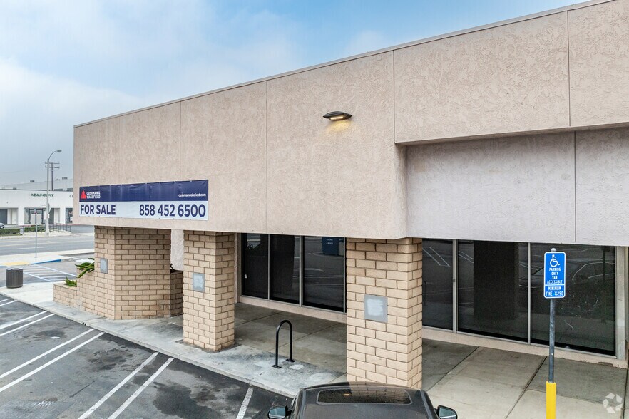 More Photos Of 2516 E Chapman Ave, Fullerton Bank For Sale