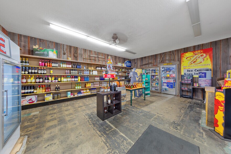 More Photos Of 209 N 5th Ave E, Truman Freestanding For Sale