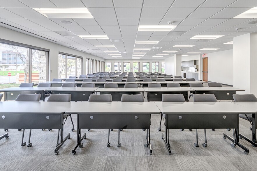 More Photos Of 5020 Riverside, Irving Unknown For Lease