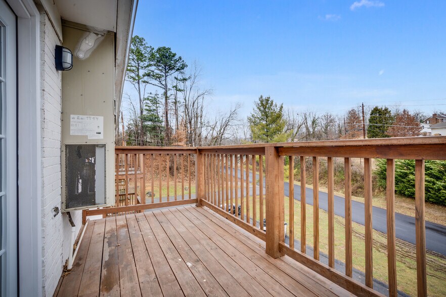 More Photos Of 1433 Stratford Rd, Kingsport Apartments For Sale