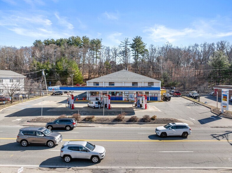 More Photos Of 134 N Broadway, Salem Service Station For Sale