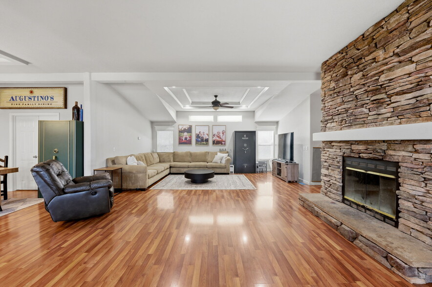 More Photos Of 3106 Golden Gate Dr, Napa Flex For Sale