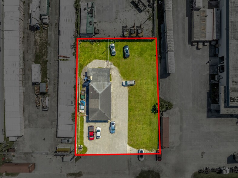 Primary Photo Of 1461 N Krome Ave, Florida City Freestanding For Sale