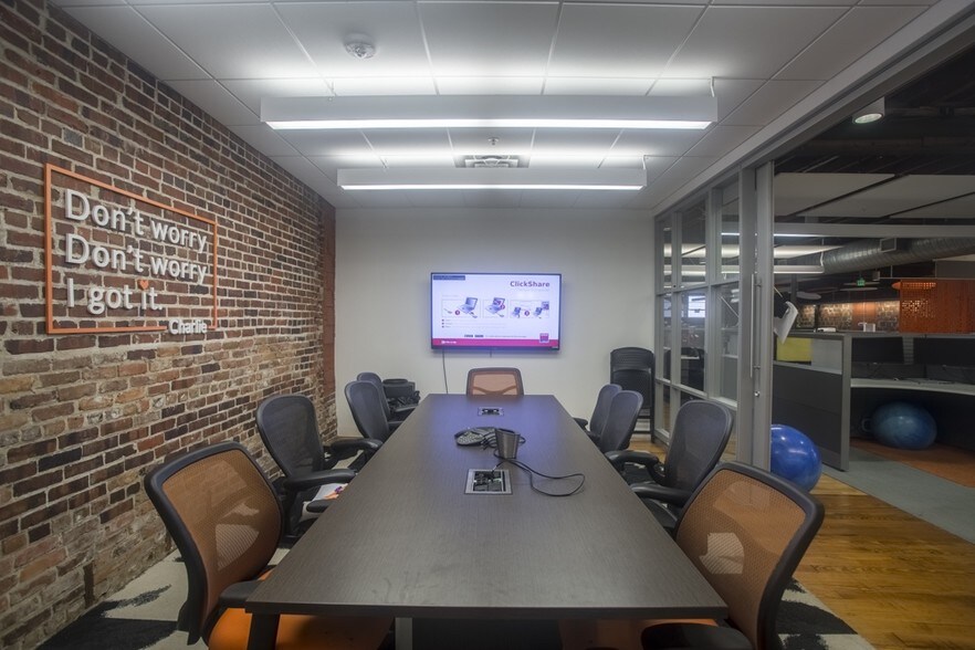 More Photos Of 1525 Hendry St, Fort Myers General Retail For Sale