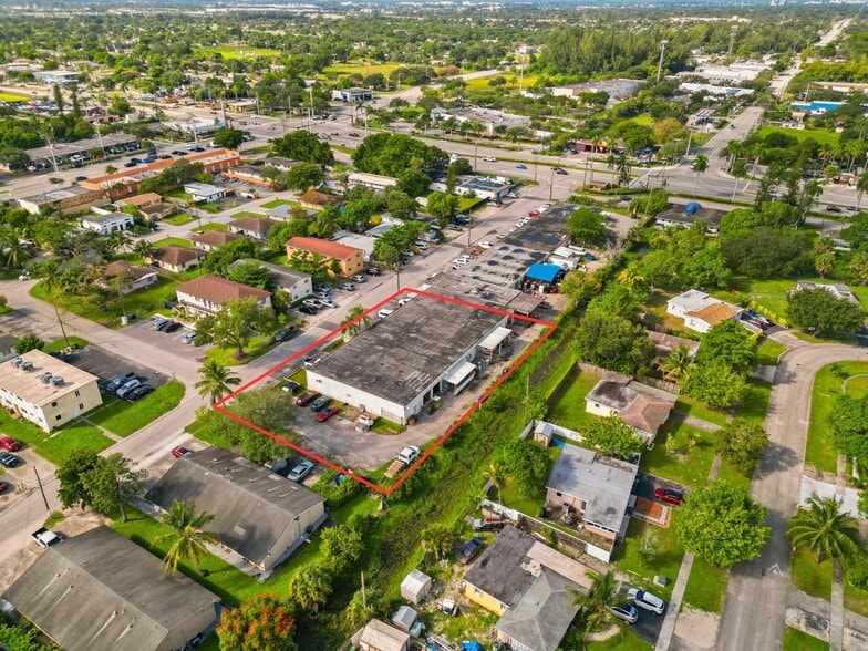 More Photos Of 3909-3939 SW 12th Ct, Fort Lauderdale Warehouse For Sale