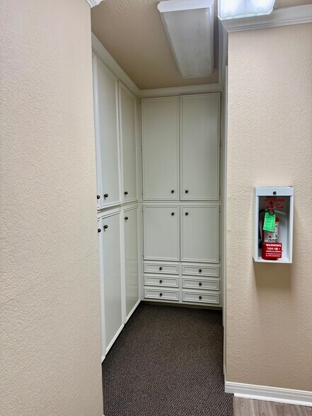 More Photos Of 12343 Hymeadow Dr, Austin Office For Lease