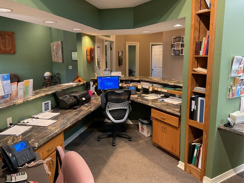 More Photos Of 1666 S Forest Ave, Luverne Medical For Sale