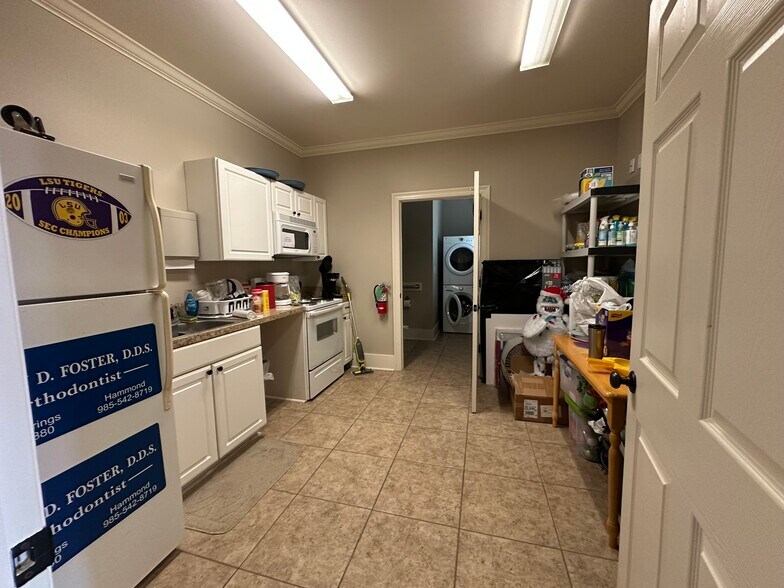 More Photos Of 12799 Burgess Ave, Walker Office For Sale