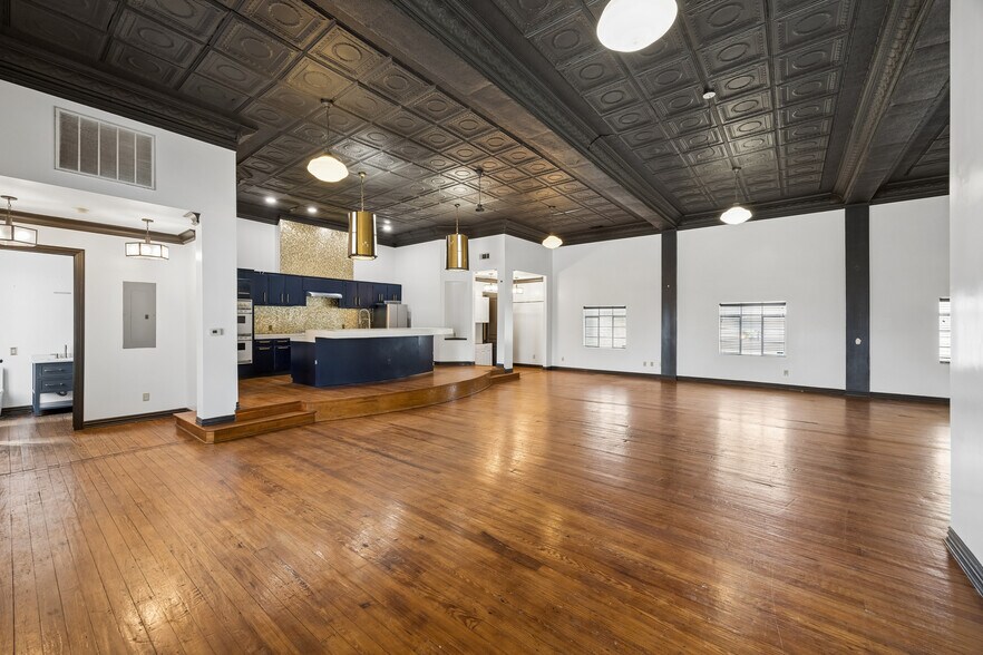More Photos Of 2602 Kings Rd, Dallas Religious Facility For Sale