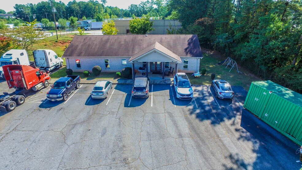 More Photos Of 55 Alston Ct, Forest Park Truck Terminal For Sale