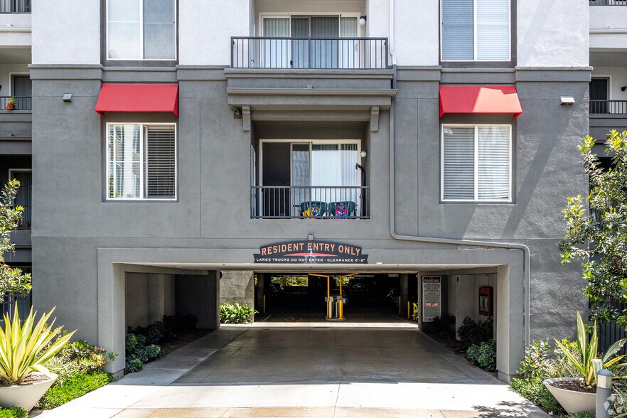 More Photos Of , Anaheim Multifamily For Sale