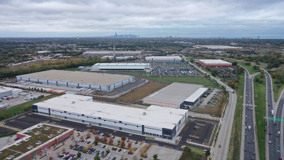 Primary Photo Of 10700 S Woodlawn Avenue, Chicago Distribution For Lease
